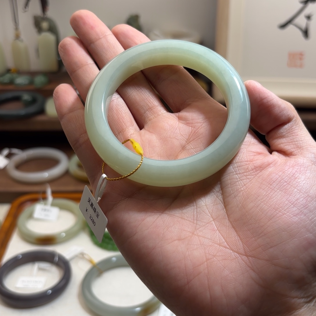 和田玉（糖玉）手镯未镶嵌