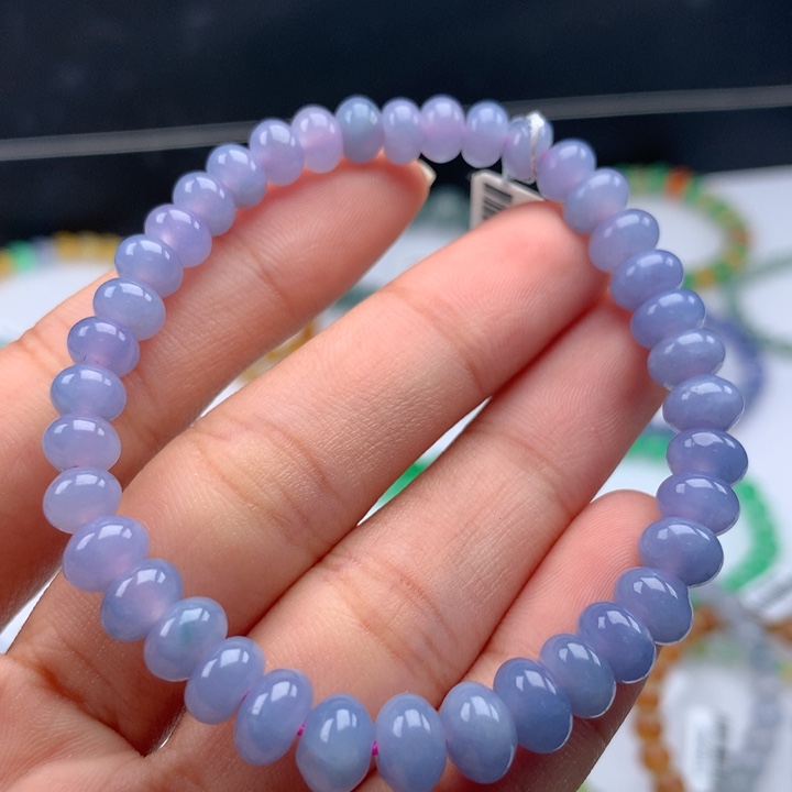 翡翠手镯未镶嵌卡