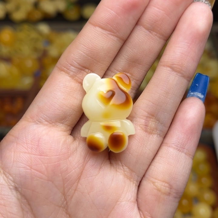 •***鱼蜜蜡未镶嵌珠宝奇石天然蜜蜡满蜡俏色小熊微微微瑕拍2