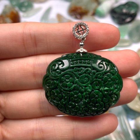 翡翠颈饰未镶嵌祥*阁