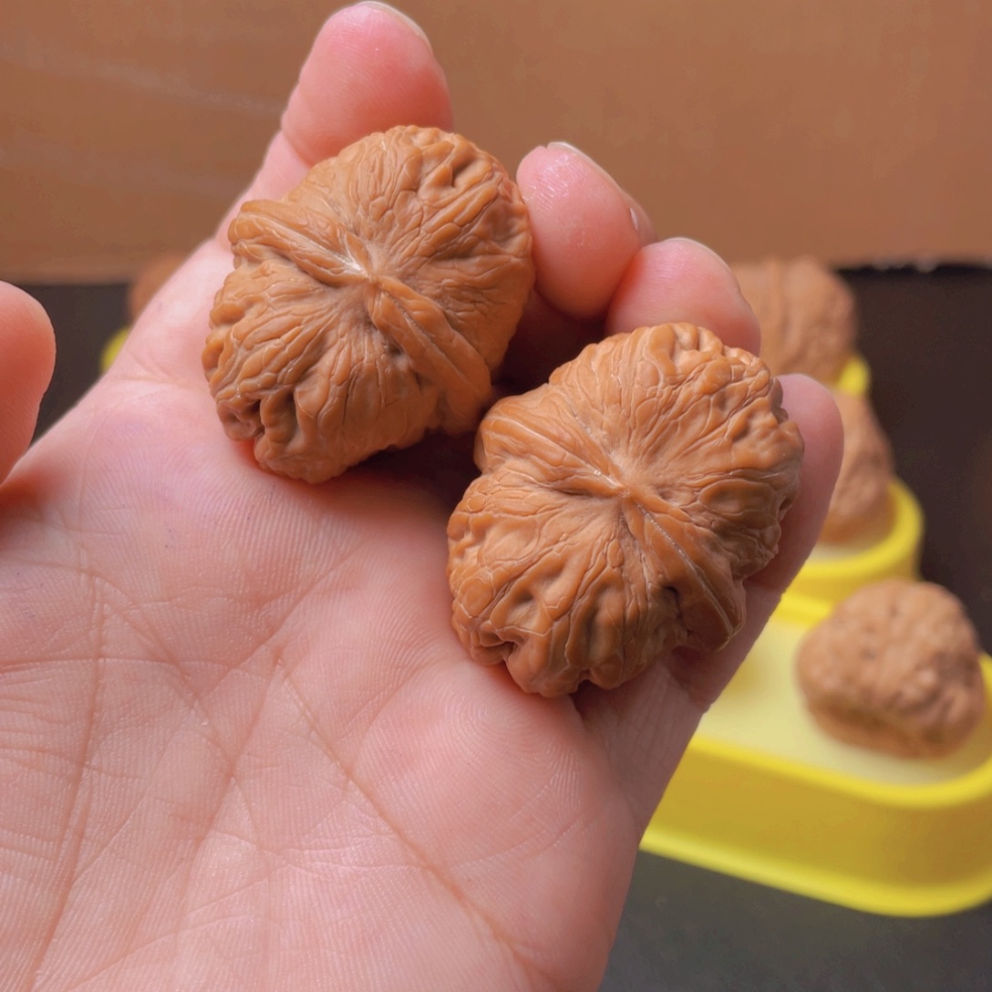 把件文玩核桃僧**雨核桃