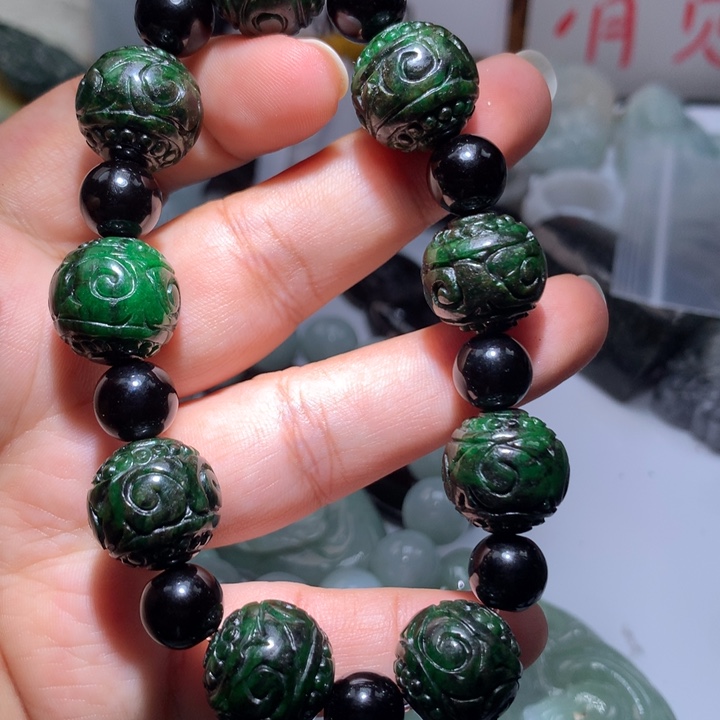 翡翠未镶嵌颈饰保真天然A货翡翠