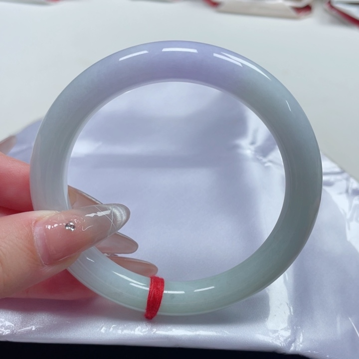 翡翠手镯（圆镯）未镶嵌缅甸