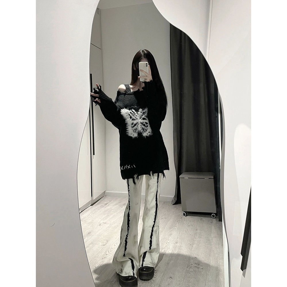 【1625】温柔风蝴蝶印花露肩长袖毛衣女秋季设计感破洞小众上衣潮