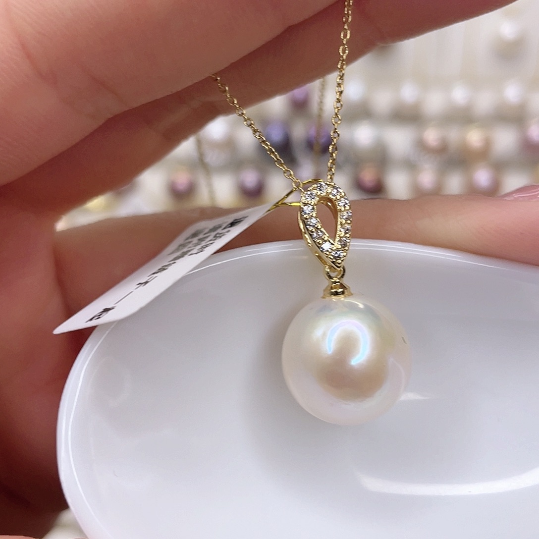 淡水珍珠吊坠(赠链)未镶嵌