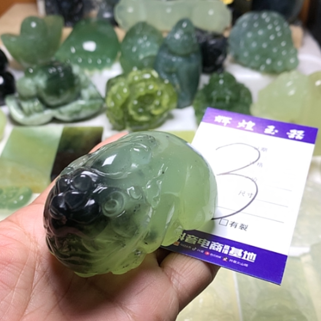 【闪购商品】蛇纹石玉颈饰合金