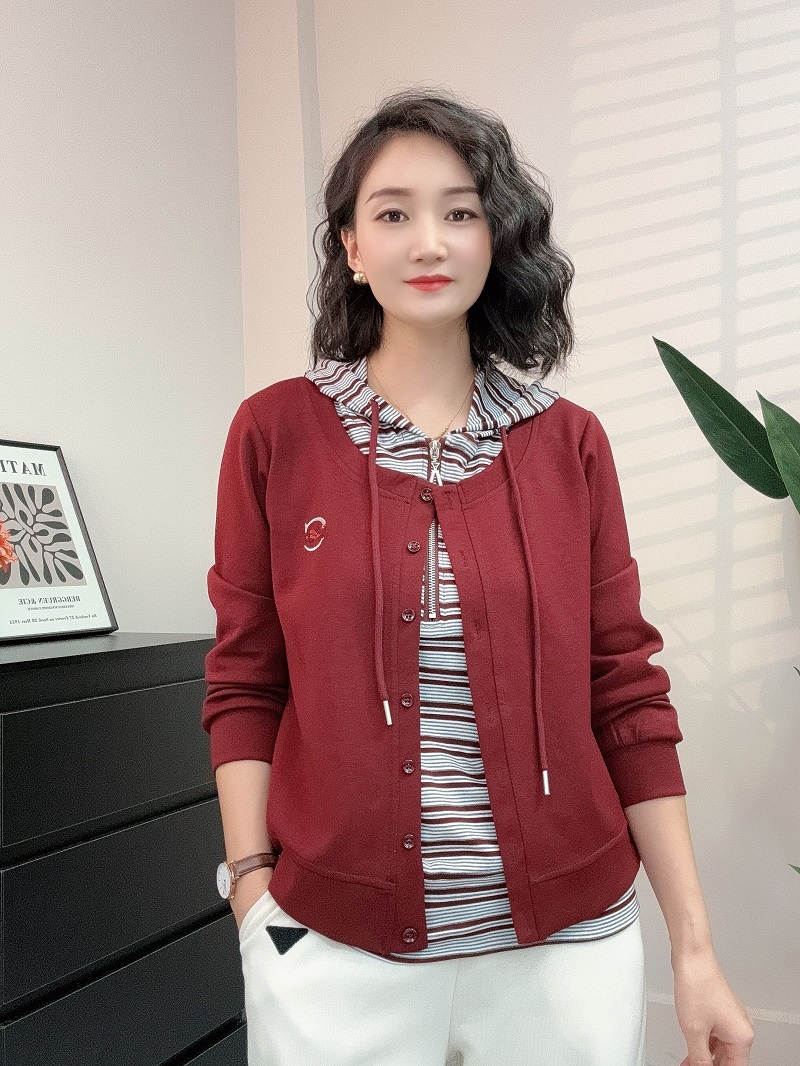 秋季新款洋气时尚高级感假两件开衫长袖卫衣百搭打底衫女修身上衣