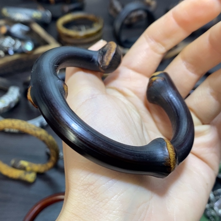 木质非金属黑熊藤根