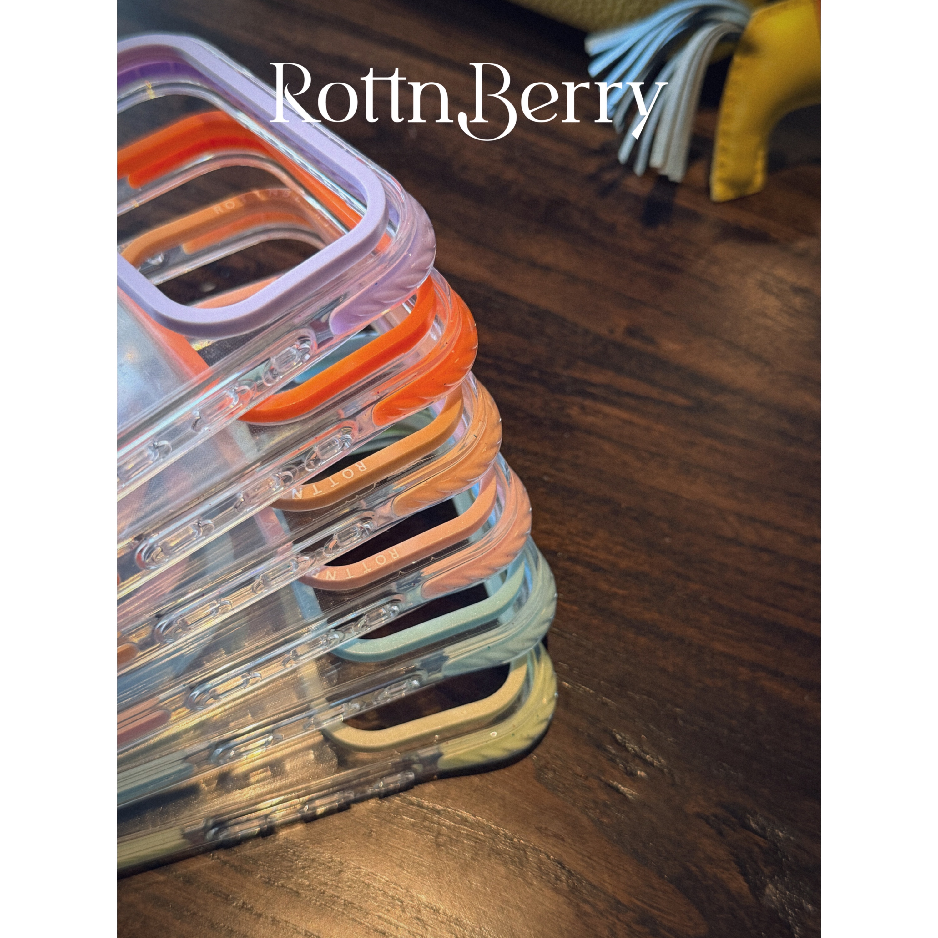 RottnBerry · 云朵壳 防撞角 彩边框透明手机壳iPhone 17 Pro Max