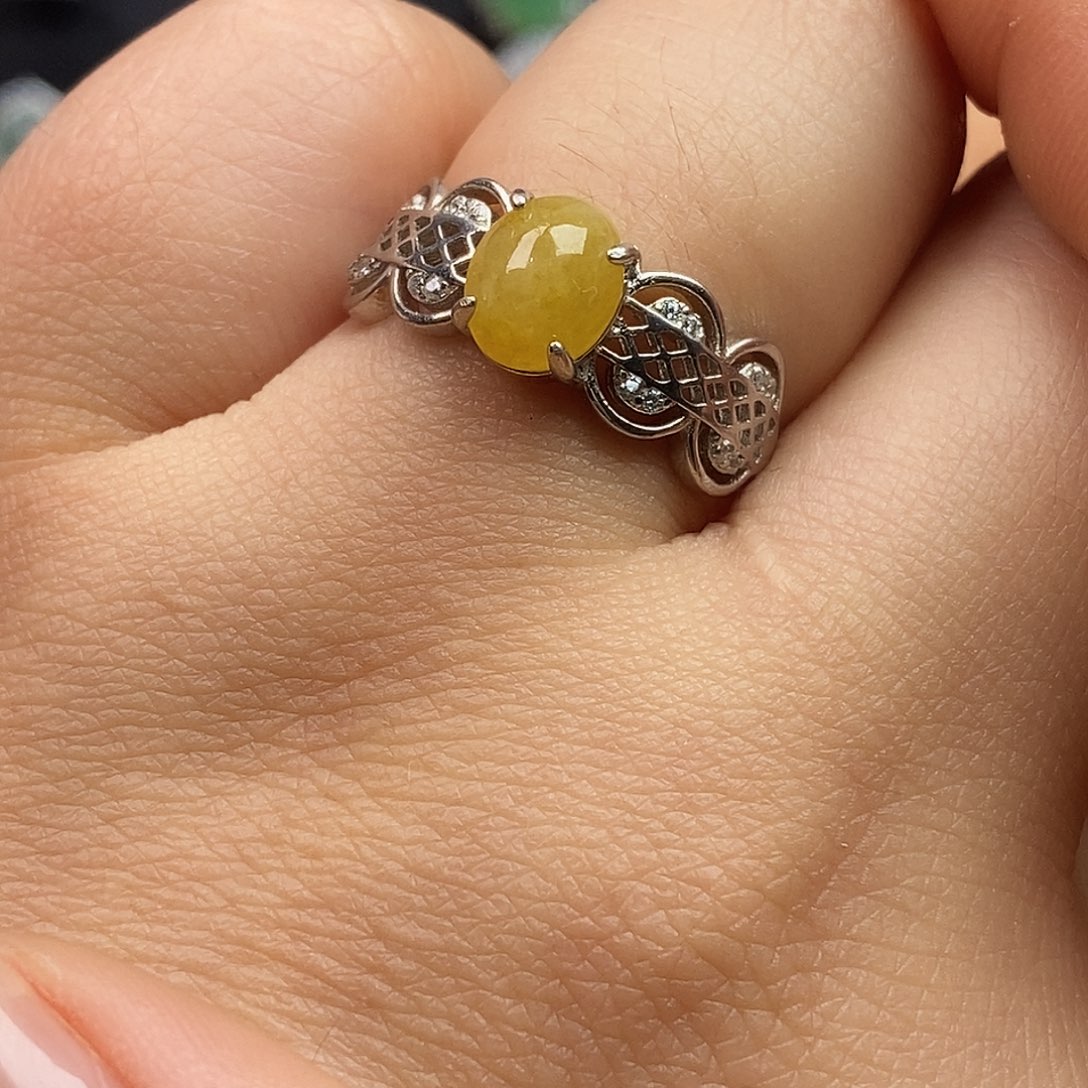 翡翠未镶嵌戒指翡翠