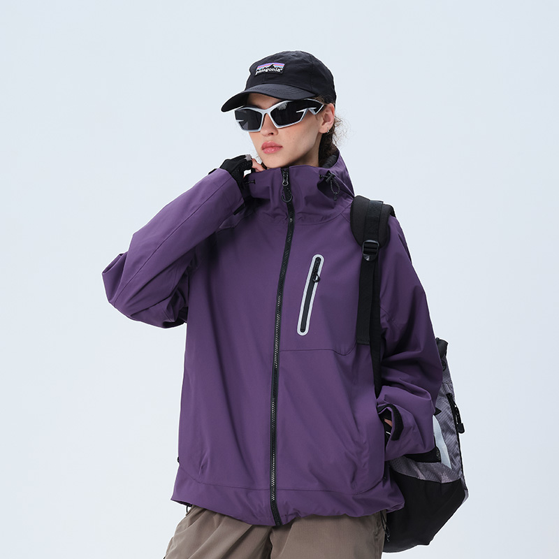 567户外情侣款徒步旅行全热封保暖防风防水三合一休闲冲锋夹克