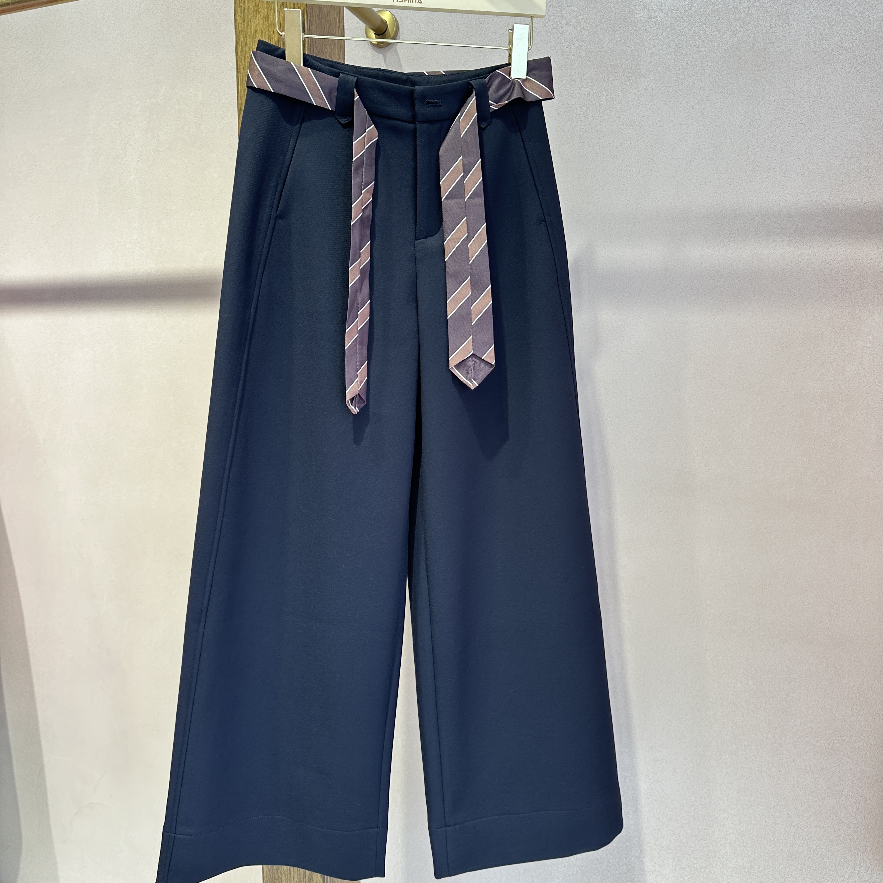 咖色复古高腰显瘦直筒裤春秋季新款百搭通勤窄版休闲阔腿裤宽松