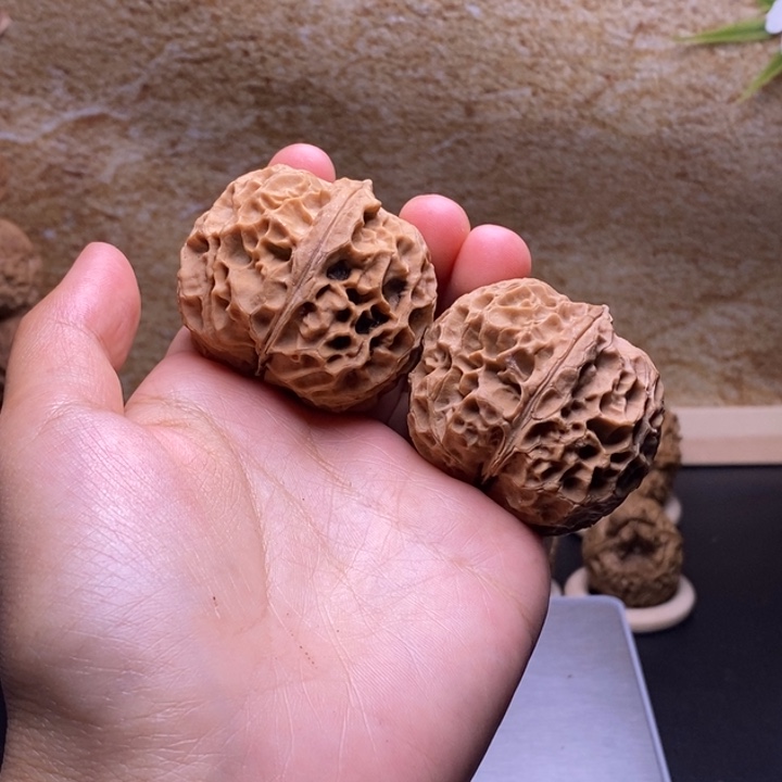 桃核把件3。                