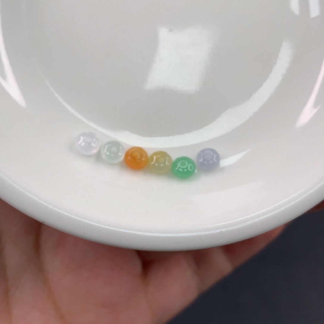 翡翠散珠翡翠散珠DIY手串多样性自发