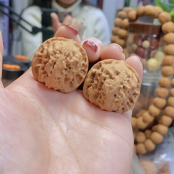 【闪购商品】文玩核桃把件33野狼