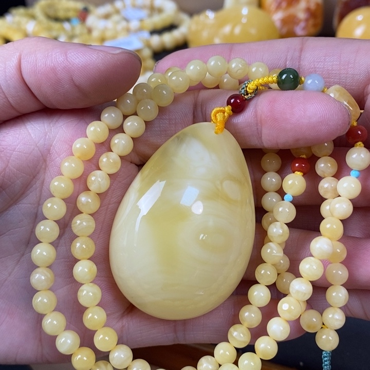 未镶嵌琥珀裸石水滴