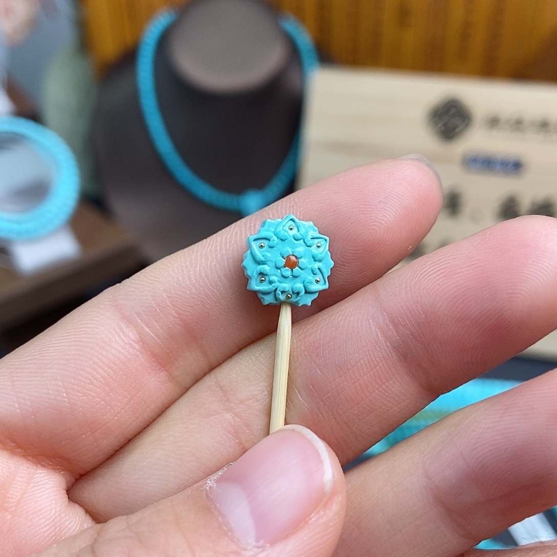 绿松石配饰未镶嵌