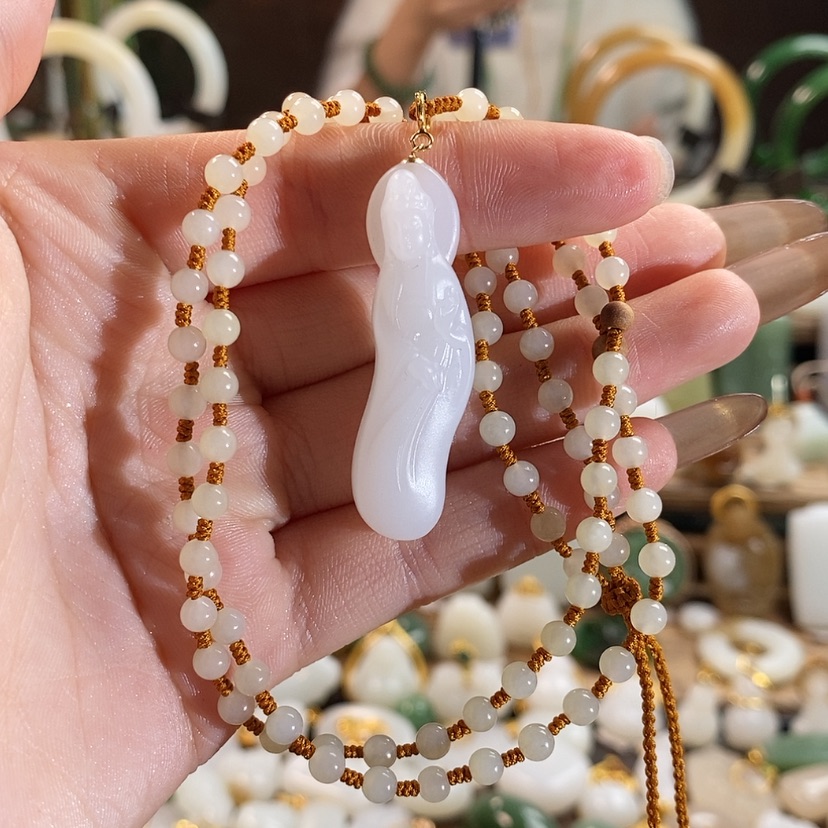 【闪购商品】和田玉吊坠18K金镶嵌嘟**✨