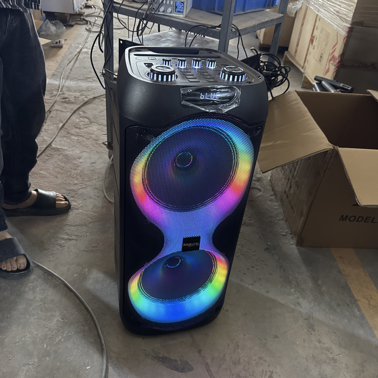 9新  插电款双10寸音响，不包邮，不带话筒