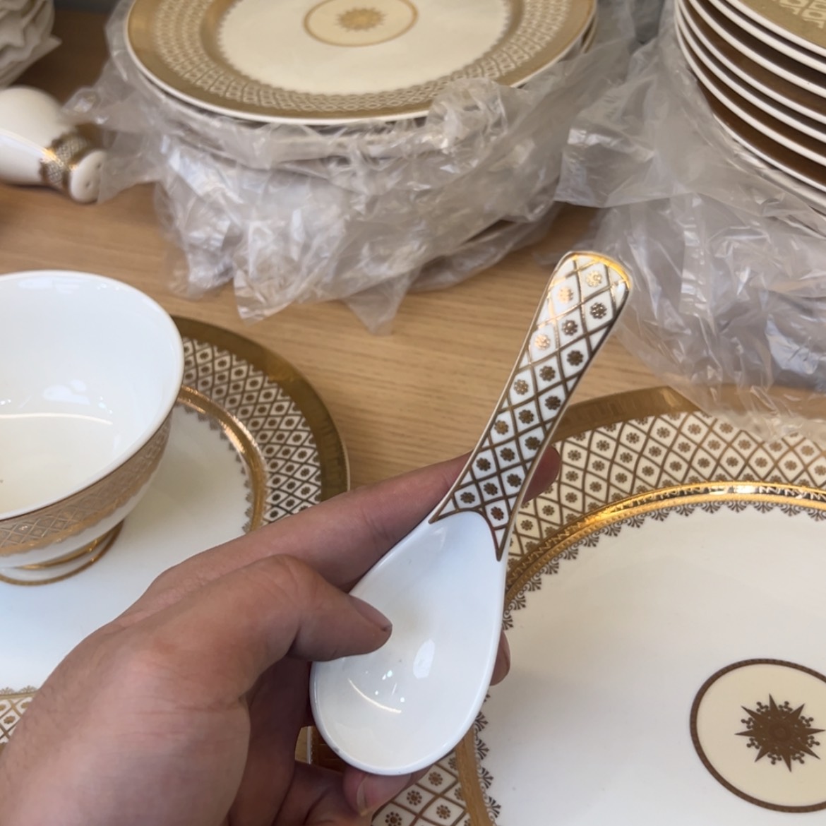 【闪购商品】瓷片燕小勺子两个一单福利价