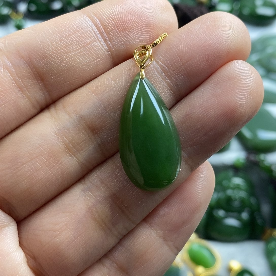 和田玉（碧玉）未镶嵌颈饰