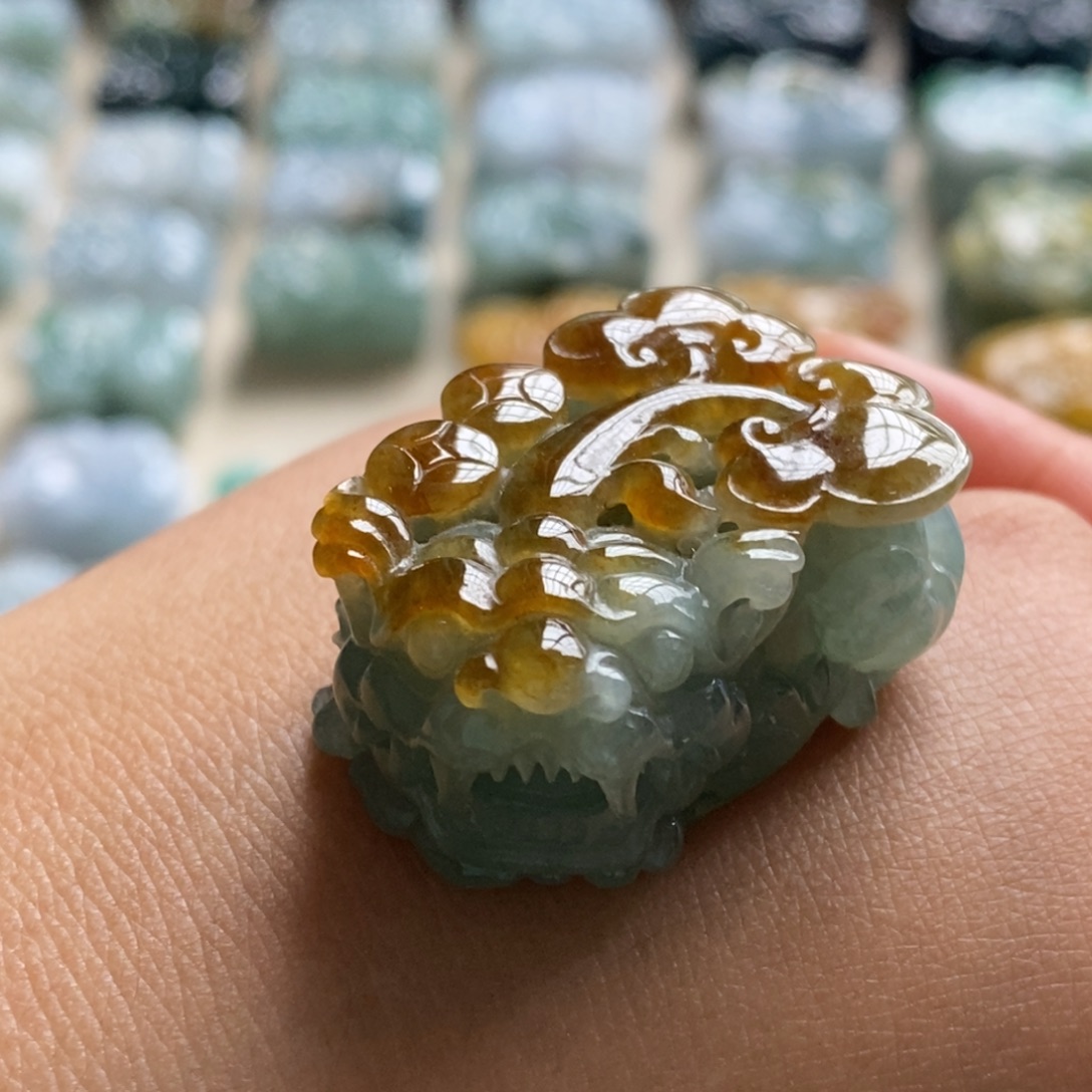 翡翠未镶嵌颈饰天然翡翠貔貅吊坠