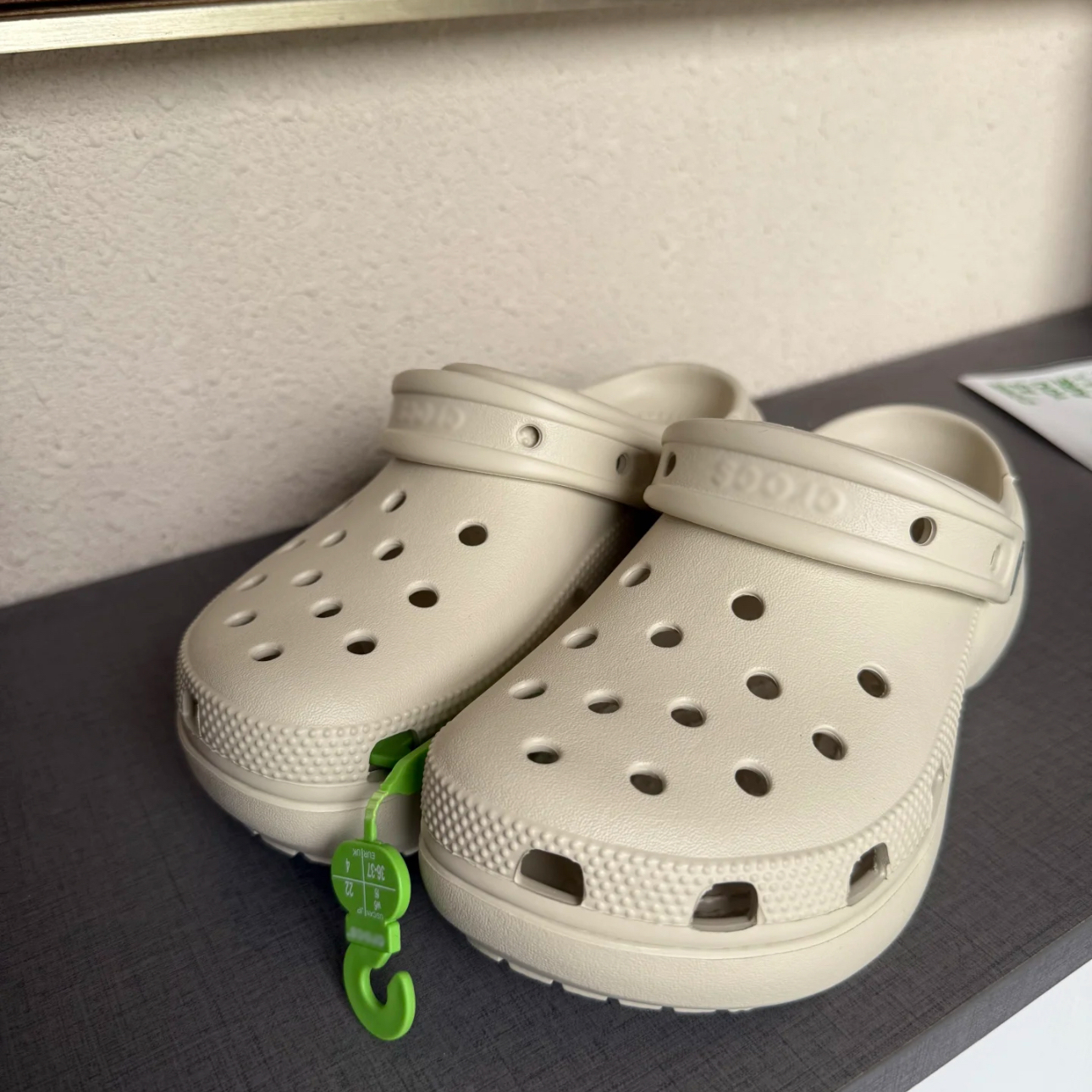 C经典款檀健次明星款洞洞鞋男女鞋夏沙滩鞋情侣包头防滑