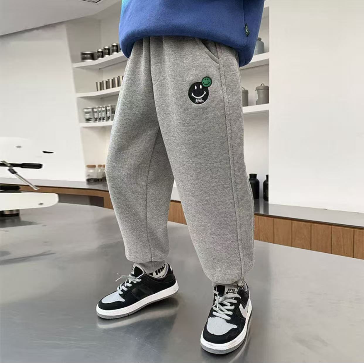 201310童装男童加绒休闲卫裤2025冬宝宝韩版潮酷洋气加绒男童卫裤