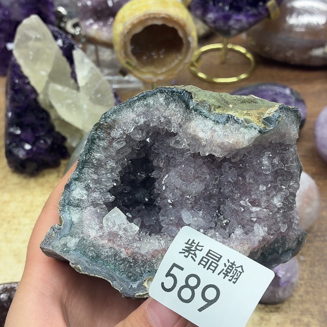 水晶未镶嵌大型摆件（非配饰）