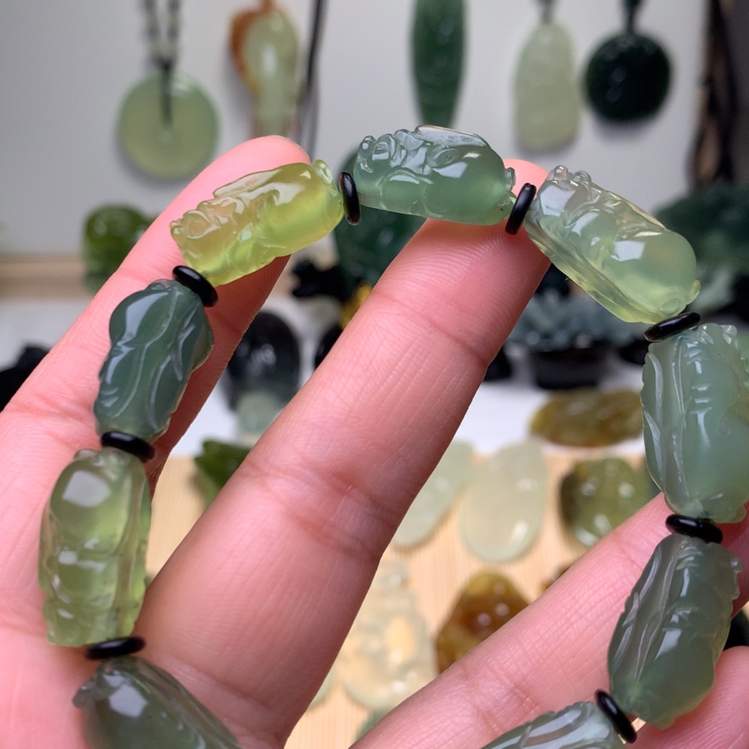 岫玉手串貔貅未镶嵌