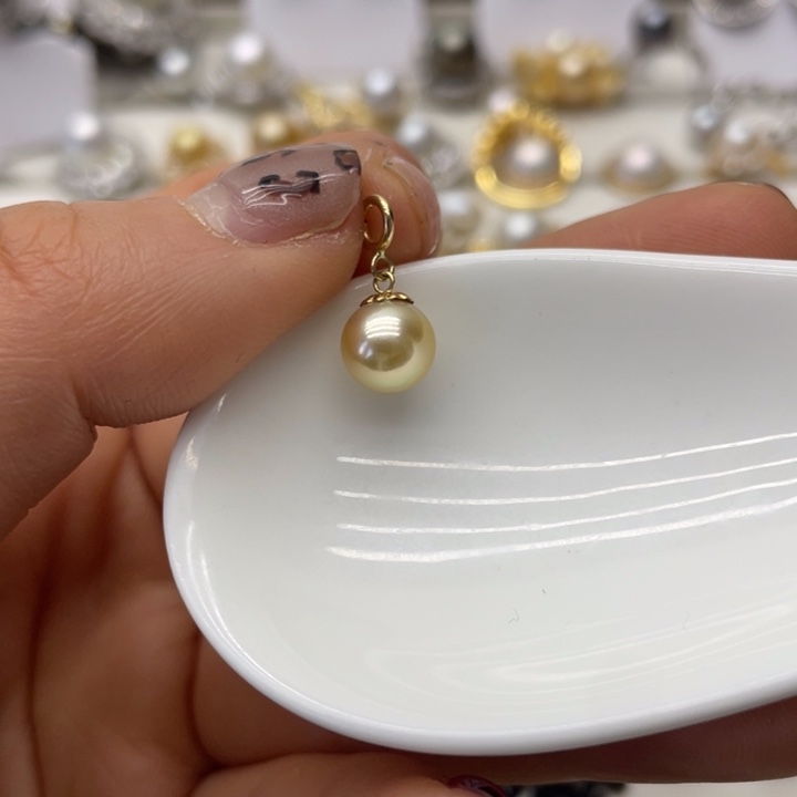 海水珍珠吊坠(不含链)18K金镶嵌