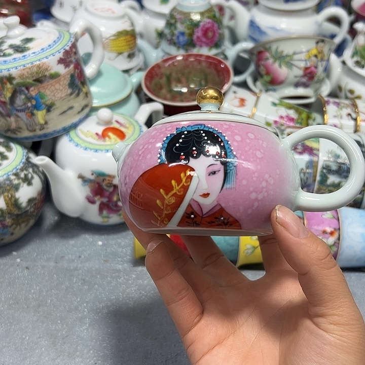 景德镇陶瓷手工艺品