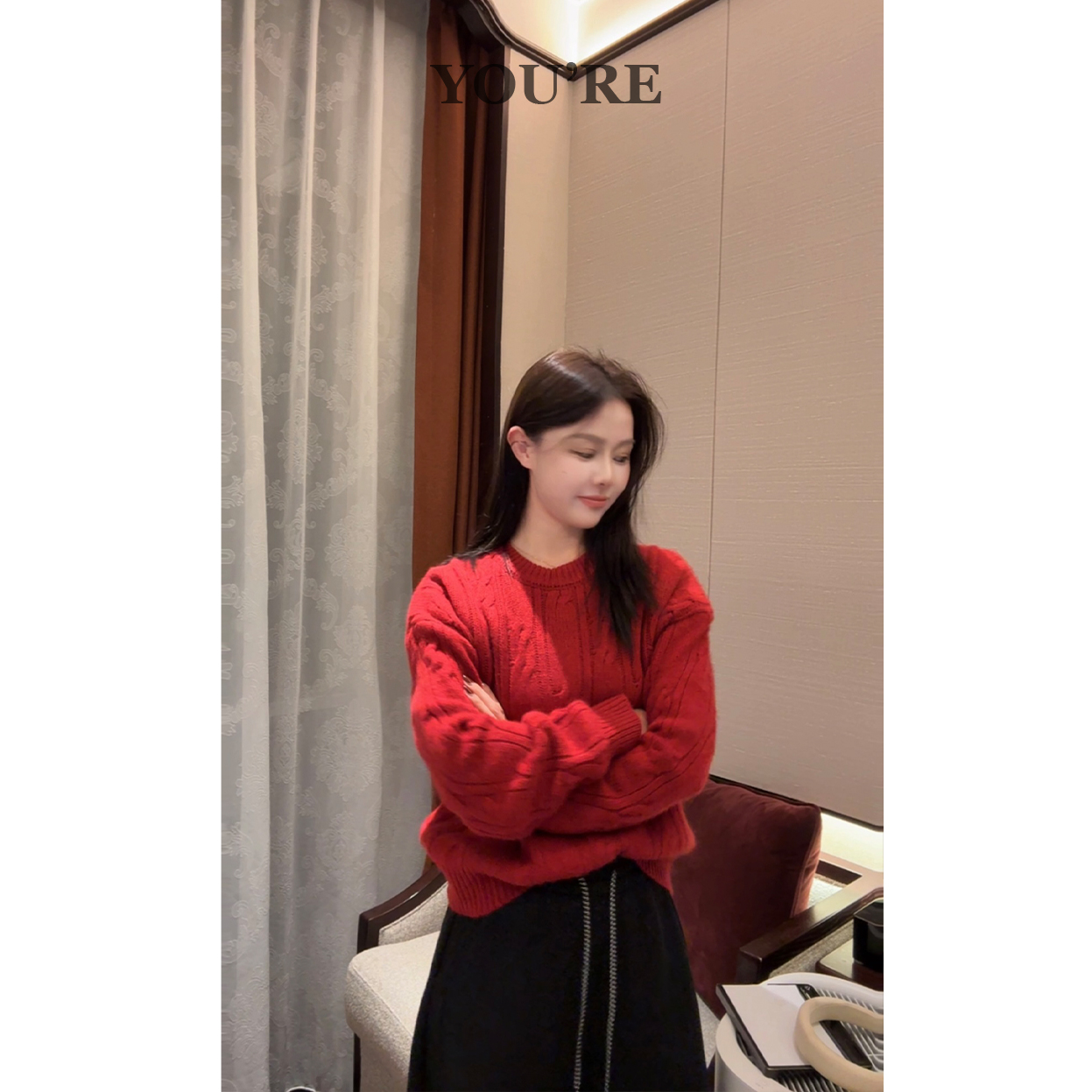 余薇儿—羊毛经典麻花圆领宽松休闲针织衫YR8883