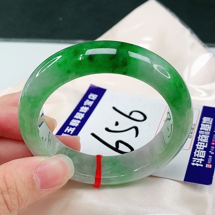 未镶嵌手镯翡翠翡翠