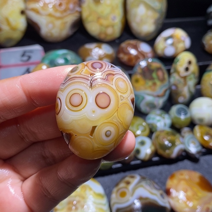 玛瑙/玉髓未镶嵌珠宝奇石161