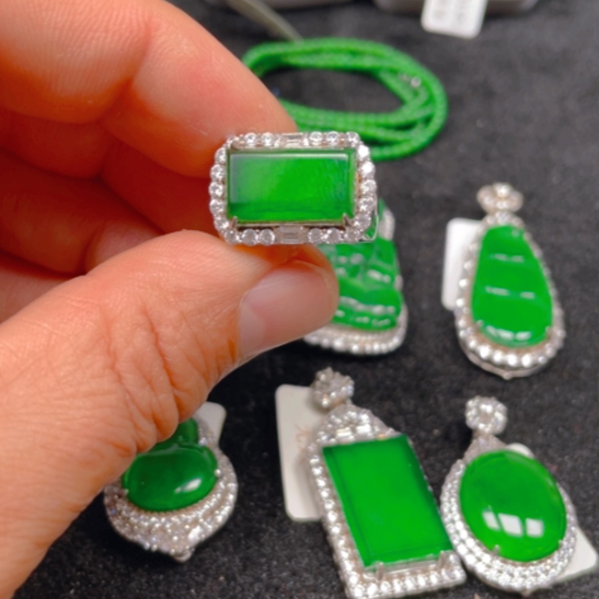 【闪购商品】翡翠颈饰银S925镶嵌戒指