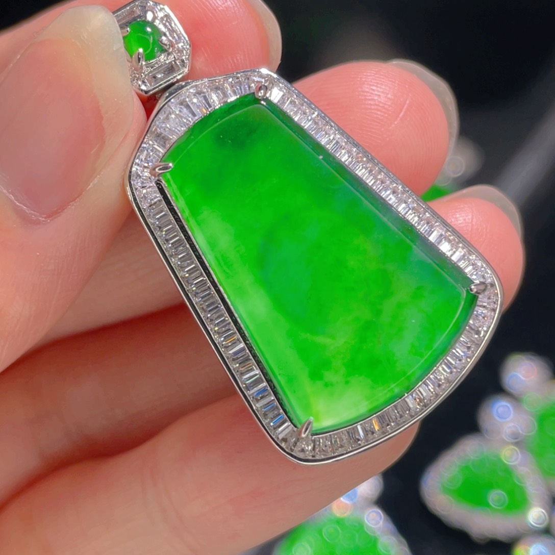 翡翠吊坠(不含链)未镶嵌