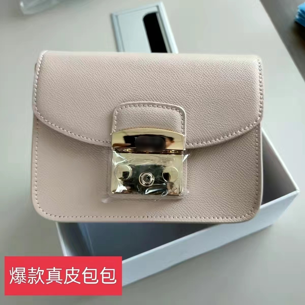 手提包气质白色法式高街穿搭刺绣新中式摩斯风