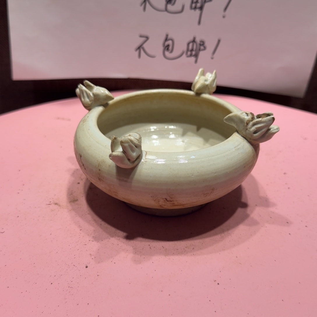 陶其他漂亮的小瓷瓶子