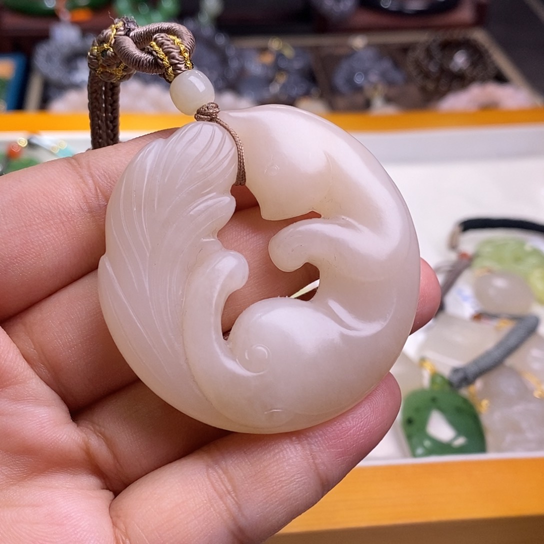 和田玉收藏级老矿料熟藕粉羊脂级红粉凤九吊坠未镶嵌