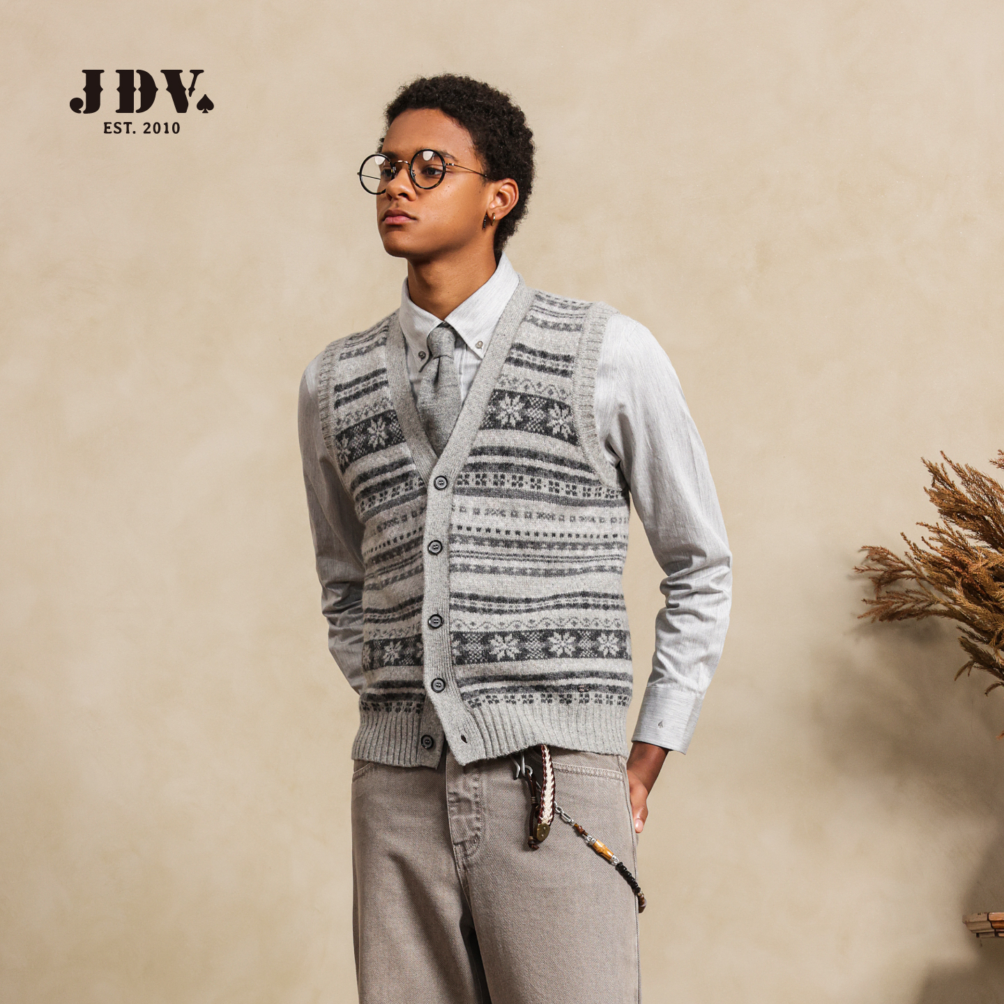 J.D.V男装2025秋季新款时尚百搭休闲复古浅灰色长袖衬衫WIF5404