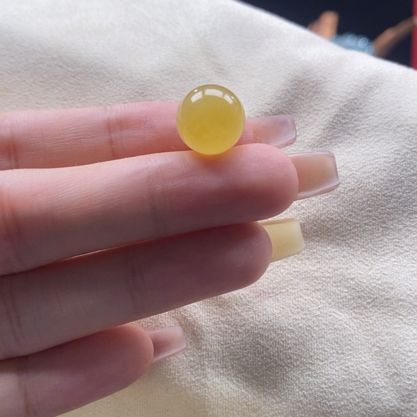 【闪购商品】翡翠颈饰未镶嵌冰鲜蛋黄珠卡12.3