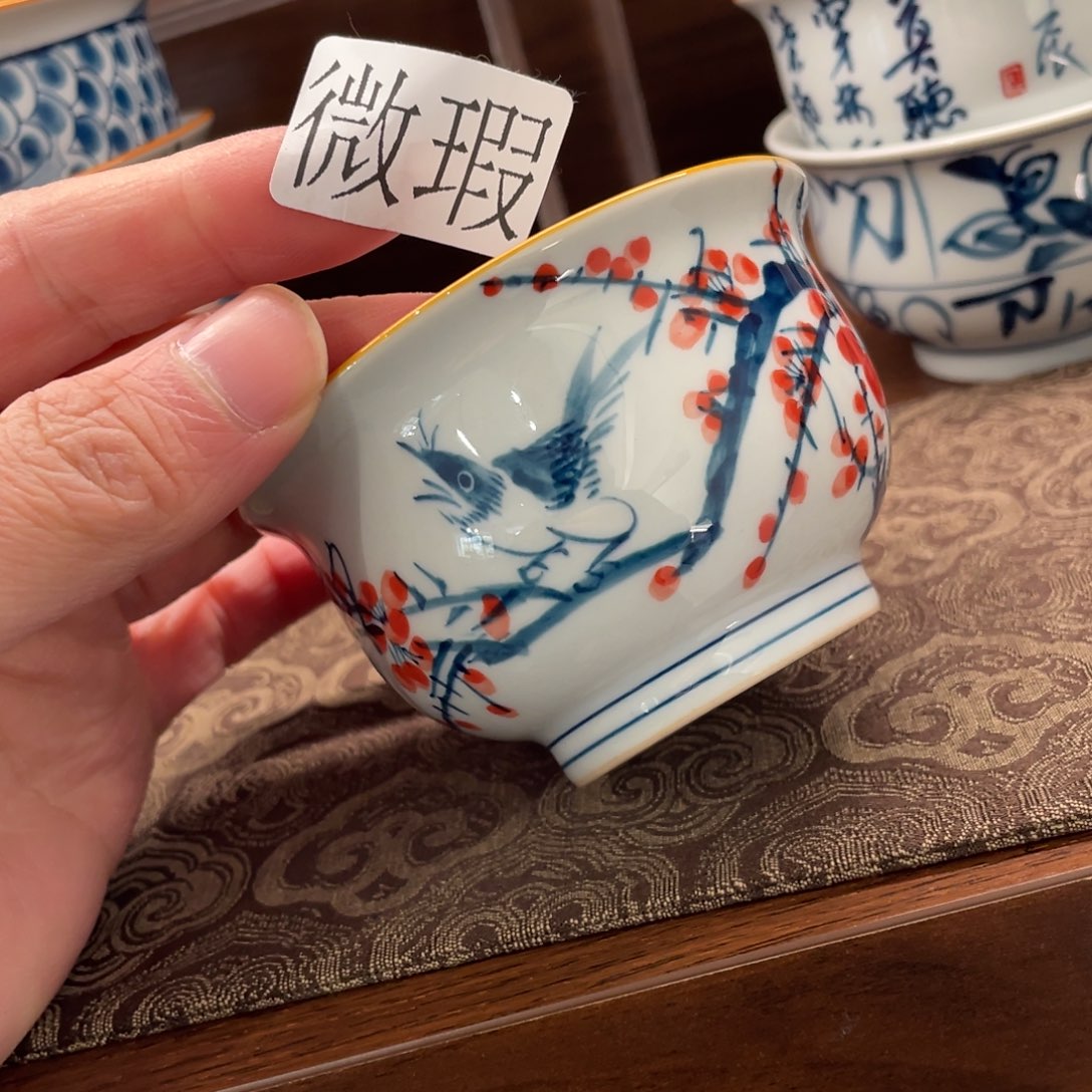 釉下手绘茶具微瑕