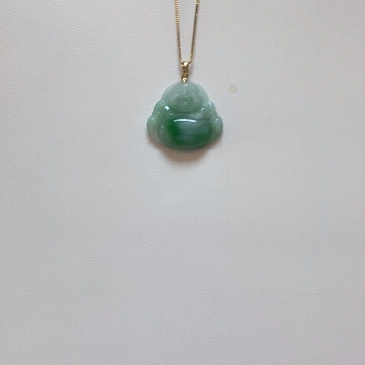 翡翠18K金镶嵌颈饰佛
