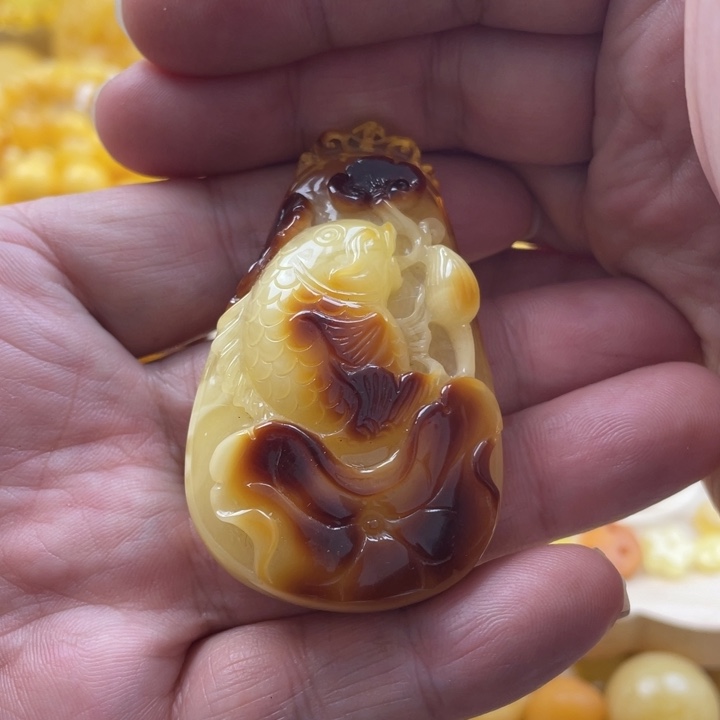 蜜蜡手串未镶嵌吊坠