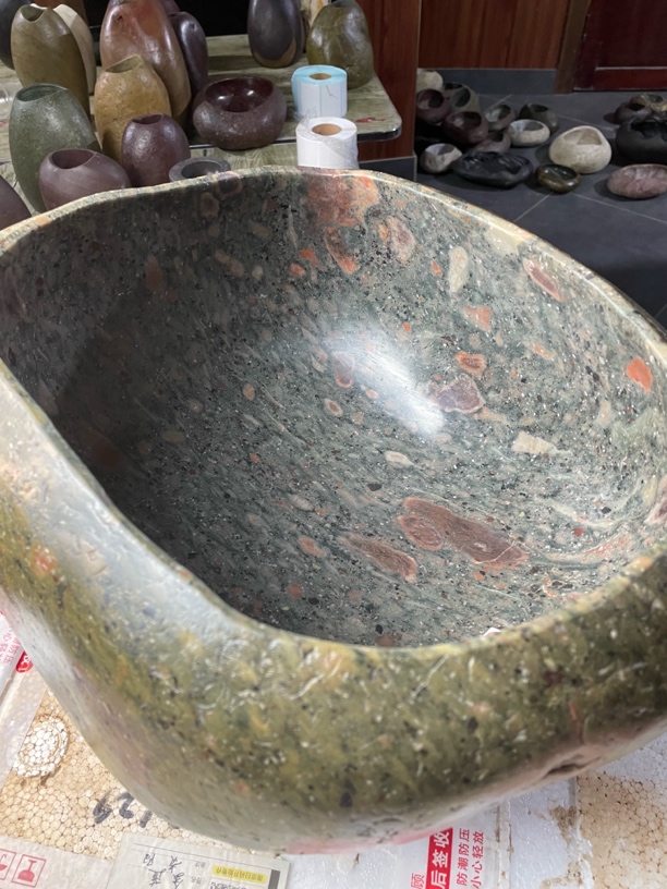 稀有石种，绿梅石鱼缸，水培缸，内有老伤水缝，不漏水不渗水介意勿拍