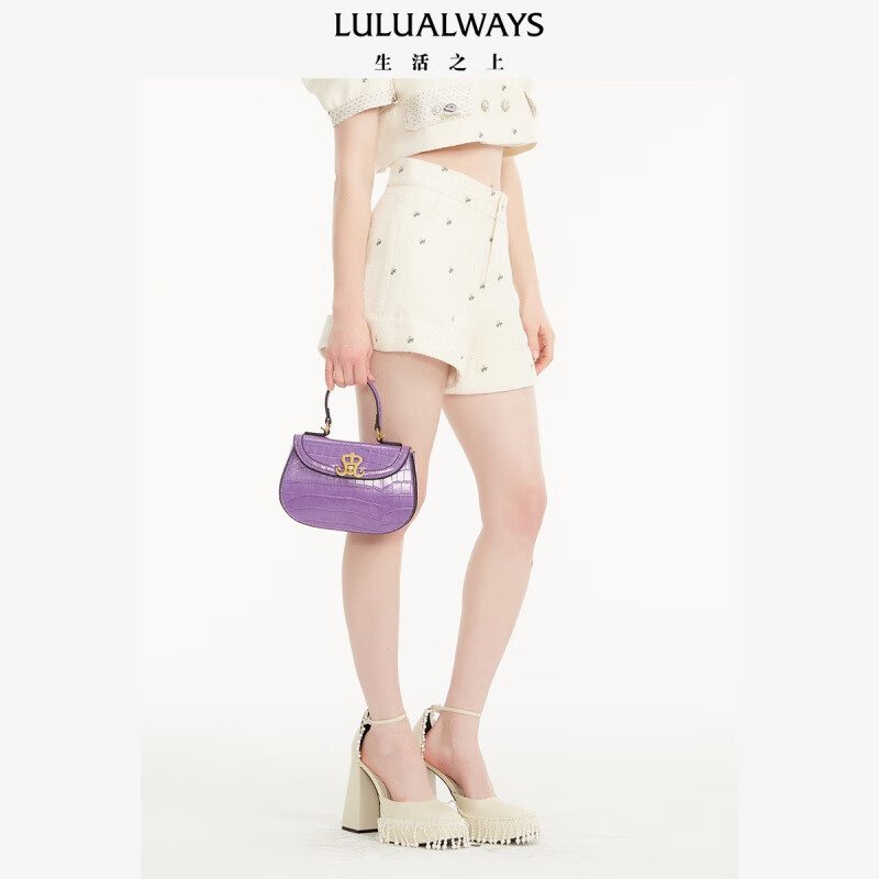 LULUALWAYS春新款小花朵刺绣A字短裤LOA3033