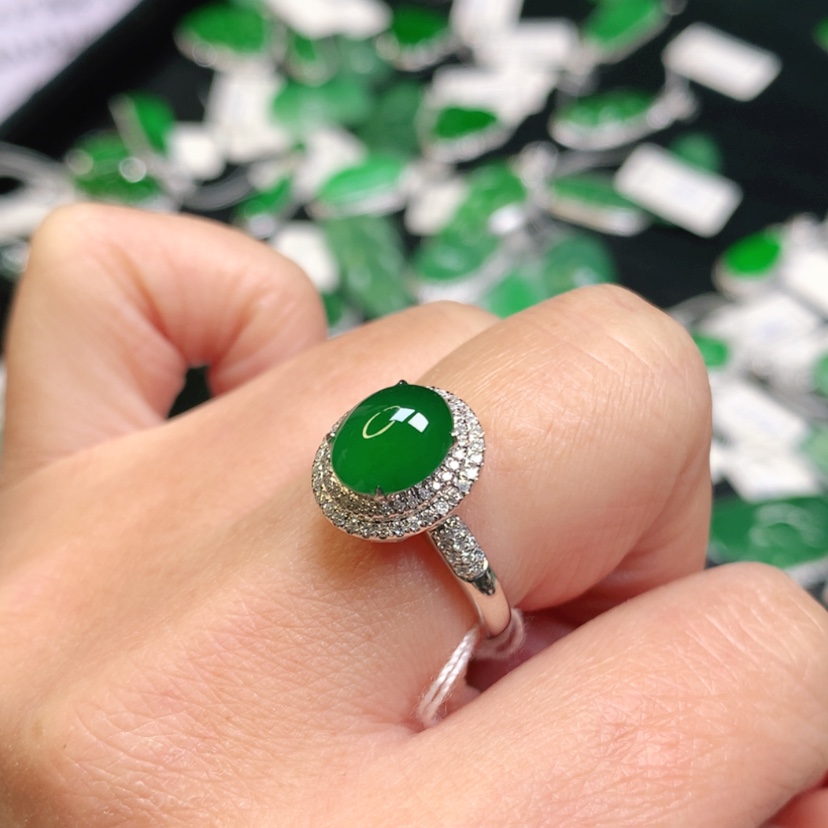 【闪购商品】翡翠戒指18K金镶嵌14圈口