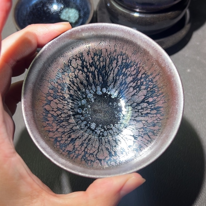 茶盏我们是有共同话题