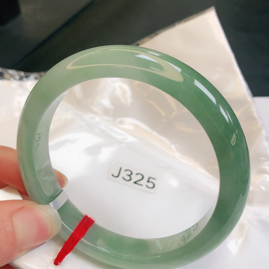 【闪购商品】翡翠手镯未镶嵌缅甸天然a货翡翠